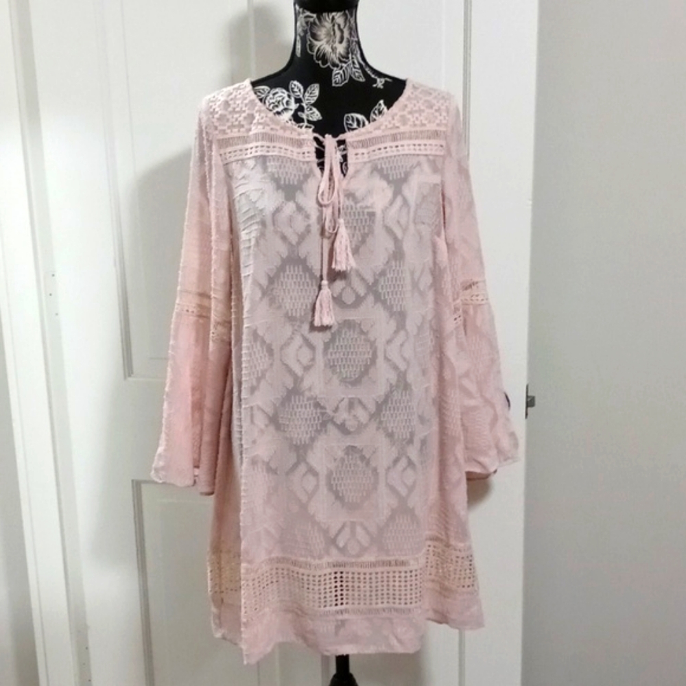 💗Anthropologie Floreat💗 - Rose Pink Eyelet Bell Sleeve Esme Cover-Up Dress - Picture 2 of 16